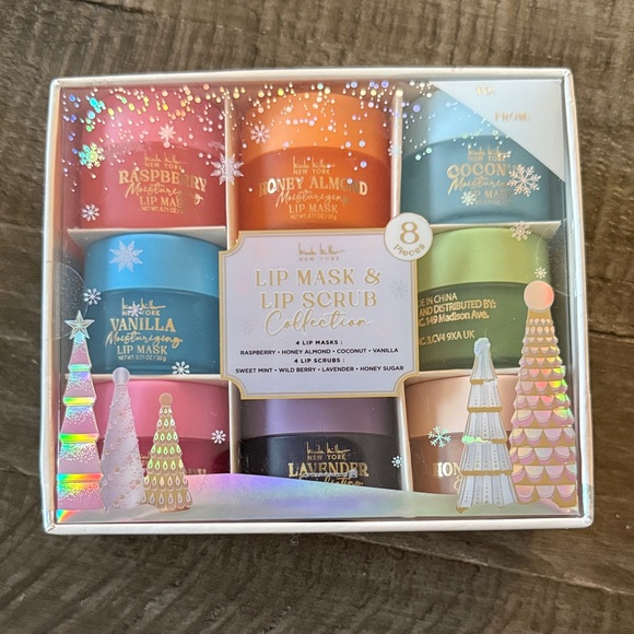 Nicole Miller New York Other - Nicole Miller Lip Mask & Scrub Set - New!